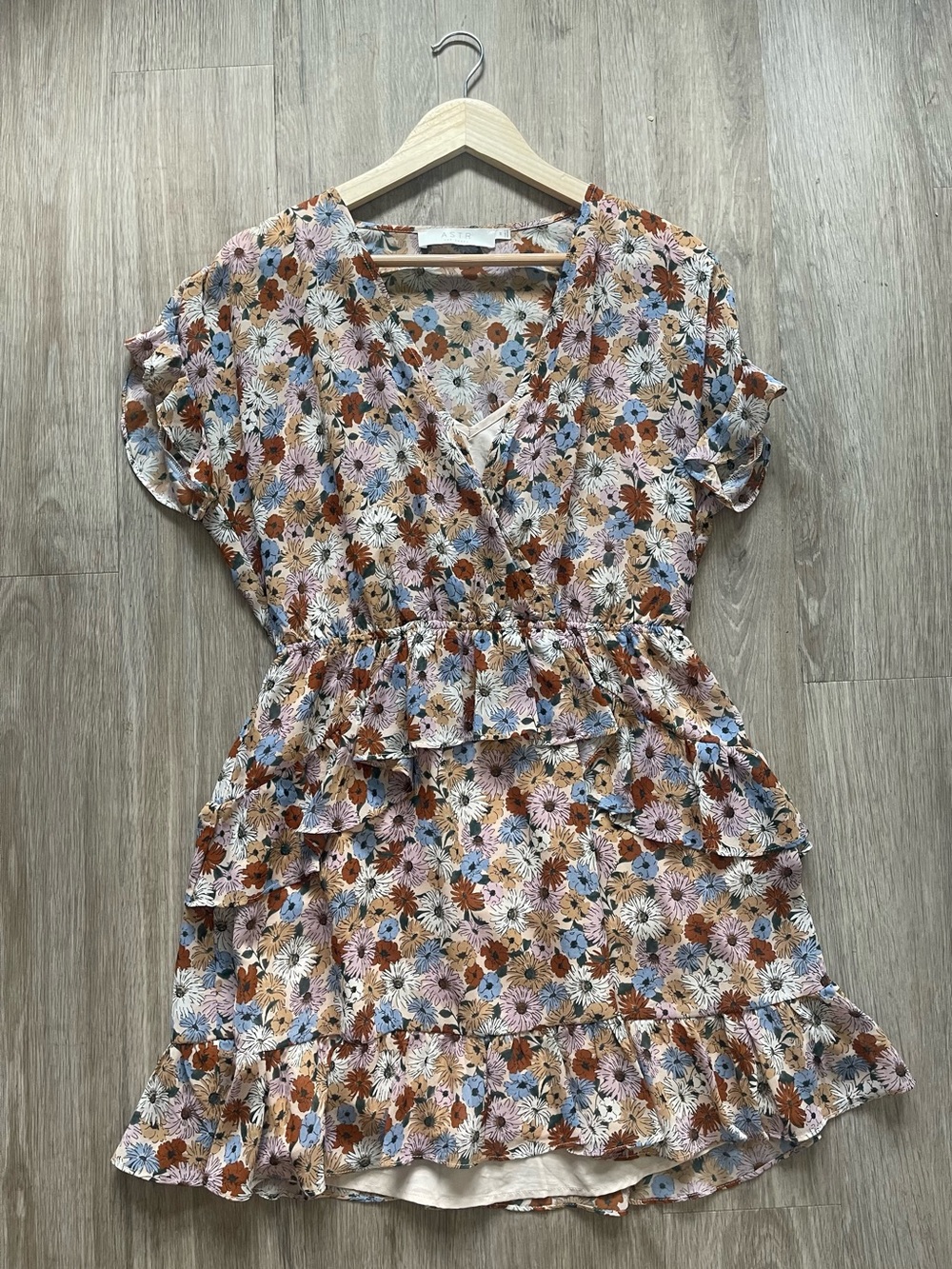 ASTR The Label Floral Ruffle Wrap Mini Dress Taupe Multi Size Medium